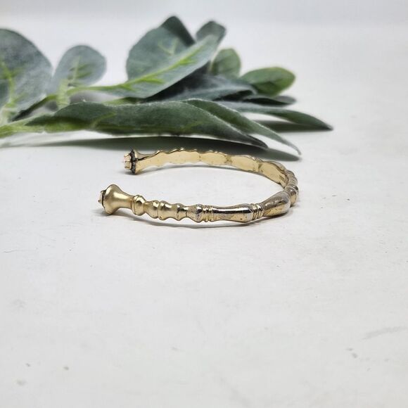 KENDRA SCOTT Ryker Bracelet in Gold Tone White Kyocera Opal Mystic Bazaar - Picture 8 of 11